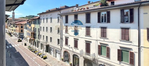 3 rooms Apartment in Bergamo, Italy No. 258825 22