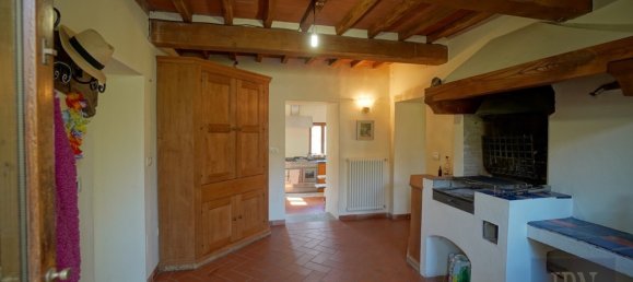4 bedrooms House in Monterchi, Italy No. 48890 18