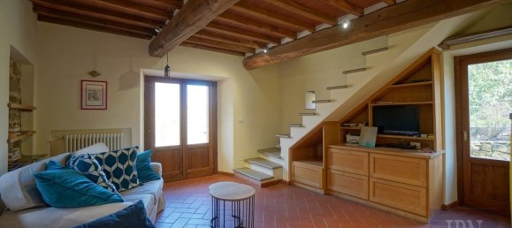 4 bedrooms House in Monterchi, Italy No. 48890 25