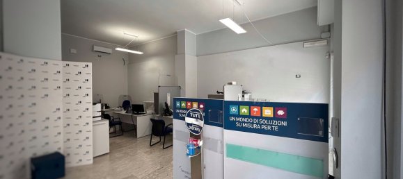 116m² Commercial property in Alessandria, Italy No. 374585 2