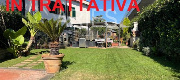 Villa de 3 dormitorios en Fiumicino, Italy No. 377748 2