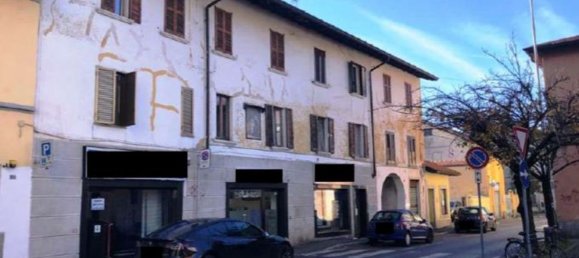 Apartamento de 3 habitaciónes en Desio, Italy No. 98461 4