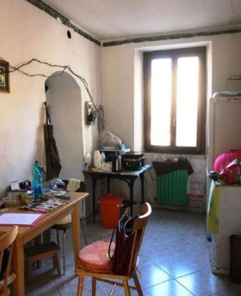 Apartamento de 3 habitaciónes en Desio, Italy No. 98461