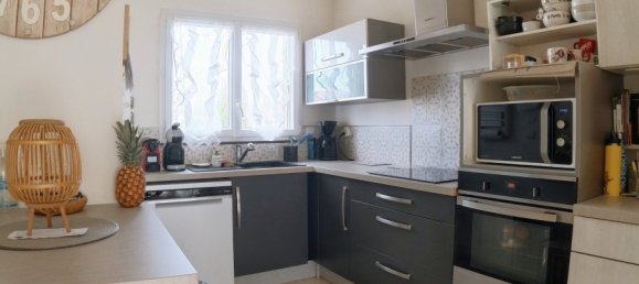 3 bedrooms House in Pyrenees-Orientales, France No. 347190 4