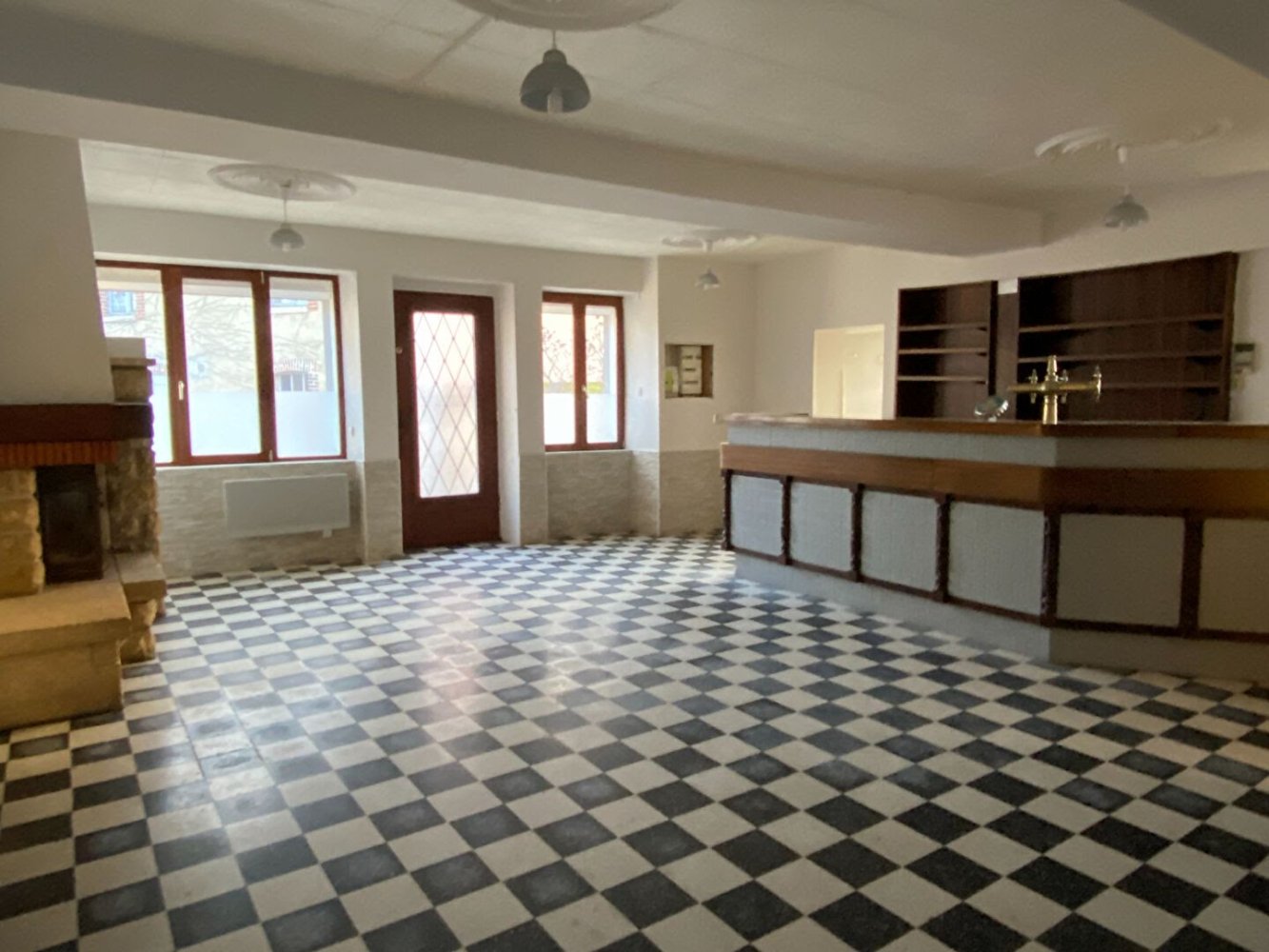 Casa de 5 dormitorios en Trigueres, France No. 71603