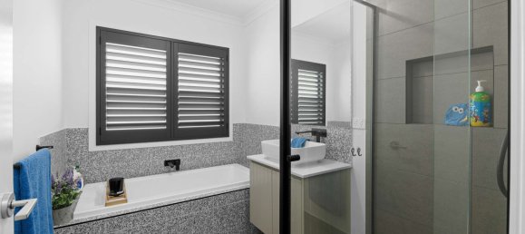 4 bedrooms House in Coronet Bay, Australia No. 829 15