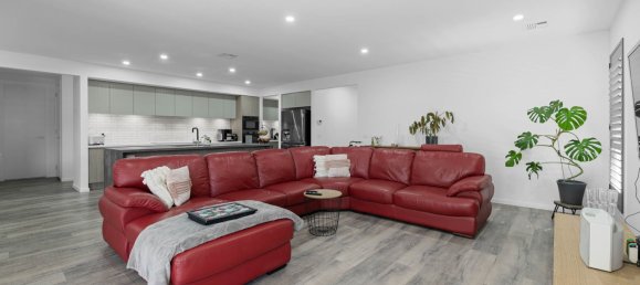 4 bedrooms House in Coronet Bay, Australia No. 829 3