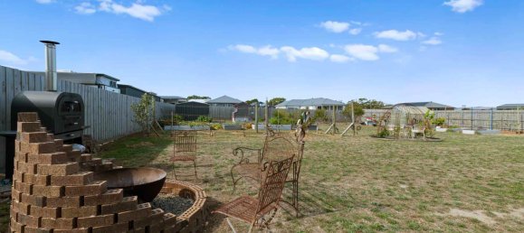 4 bedrooms House in Coronet Bay, Australia No. 829 19