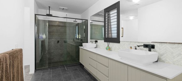 4 bedrooms House in Coronet Bay, Australia No. 829 12