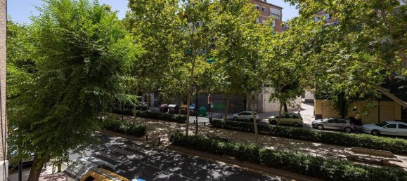 3 bedrooms Apartment in Granada, Spain No. 171315 10