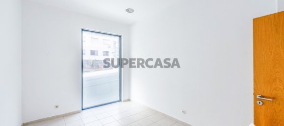 Gewerbliche Immobilie in Odivelas, Portugal 152m², Nr. 154121 13