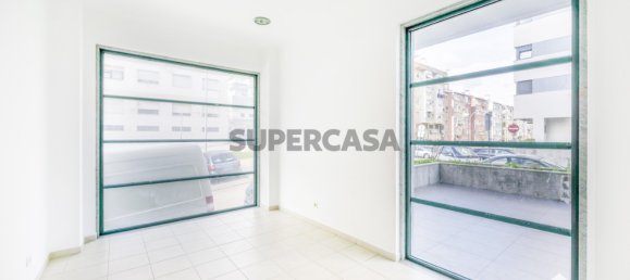 Gewerbliche Immobilie in Odivelas, Portugal 152m², Nr. 154121 9