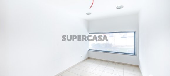 Gewerbliche Immobilie in Odivelas, Portugal 152m², Nr. 154121 15