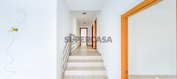 Gewerbliche Immobilie in Odivelas, Portugal 152m², Nr. 154121 11