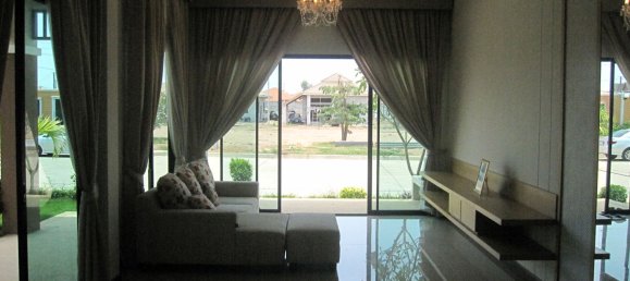 3 chambres Café / restaurant à Pattaya, Thailand No. 1324 12