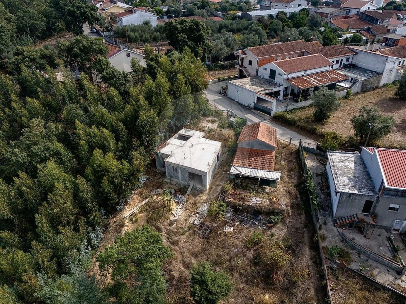 Grundstück in Coimbra, Portugal 716m², Nr. 95818