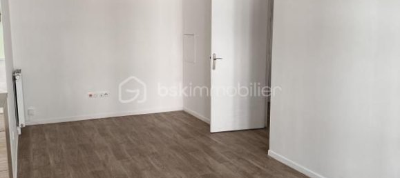 2 غرف نوم شقة في Noisy-le-Sec, France رقم 327998 4