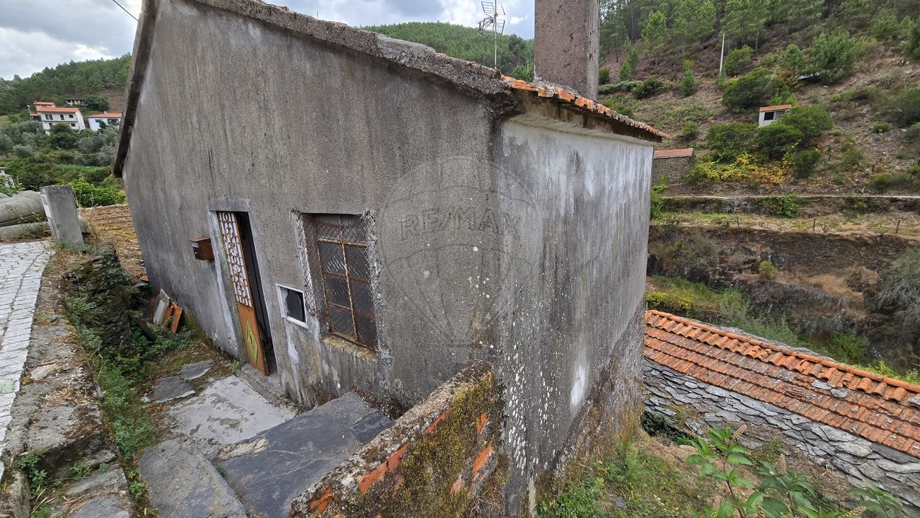 3 غرف نوم منزل في Seia, Portugal رقم 17717