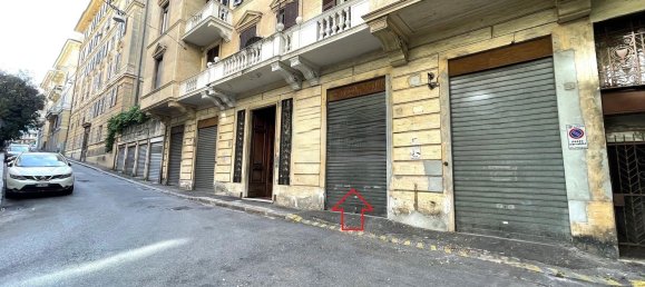 Garagem em Genoa, Italy 25 m² N.º 210982 2