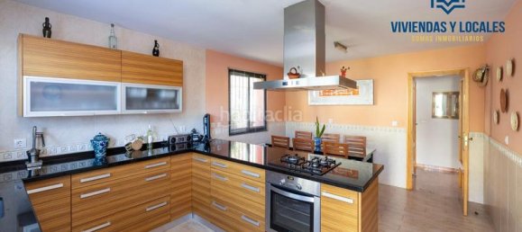 4 Schlafzimmer Haus in Jun, Spain, Nr. 94988 25