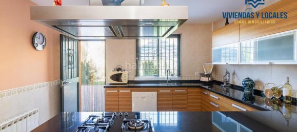 4 Schlafzimmer Haus in Jun, Spain, Nr. 94988 27