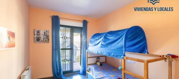 4 Schlafzimmer Haus in Jun, Spain, Nr. 94988 40