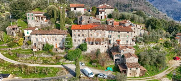 2 Schlafzimmer Wohnung in Borgo a Mozzano, Italy, Nr. 62974 3