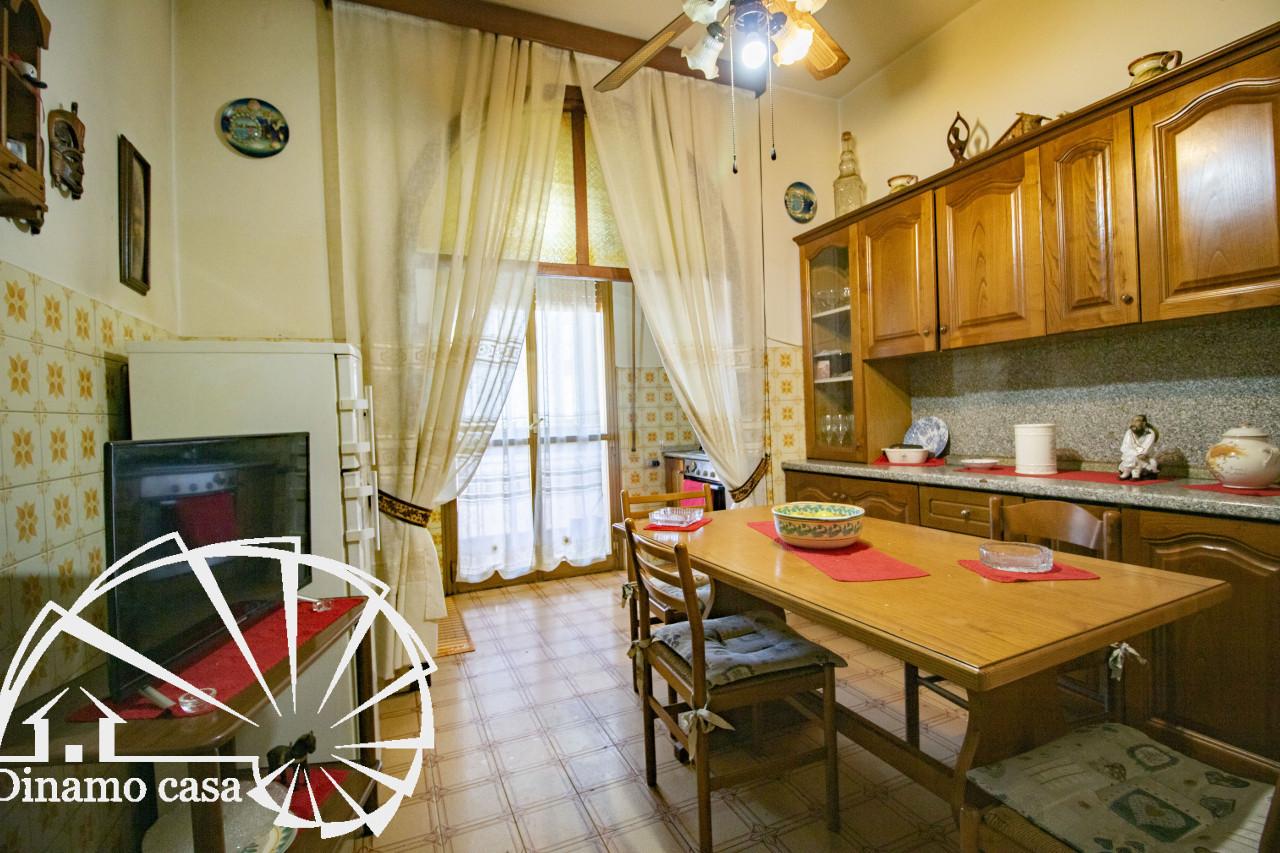 4-Zimmer Wohnung in Montemurlo, Italy, Nr. 37063