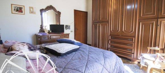 4-Zimmer Wohnung in Montemurlo, Italy, Nr. 37063 11