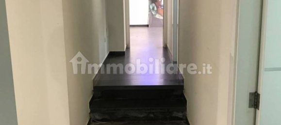 5 rooms Commercial property in Naples, Italy No. 317440 4