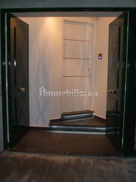 5 rooms Commercial property in Naples, Italy No. 317440
