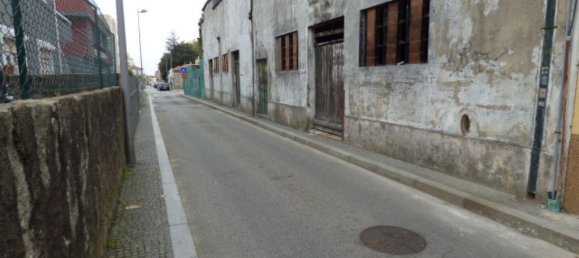 690m² Building in Vila Nova de Gaia, Portugal No. 83620 3