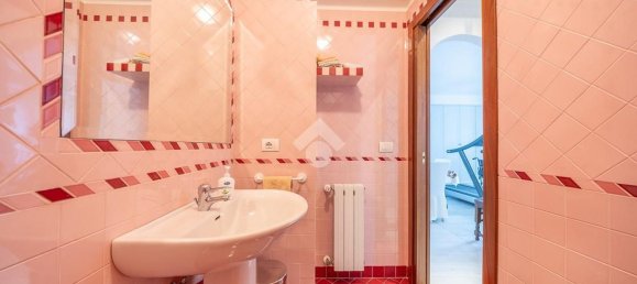 3 rooms Apartment in Rome, Italy No. 270359 11