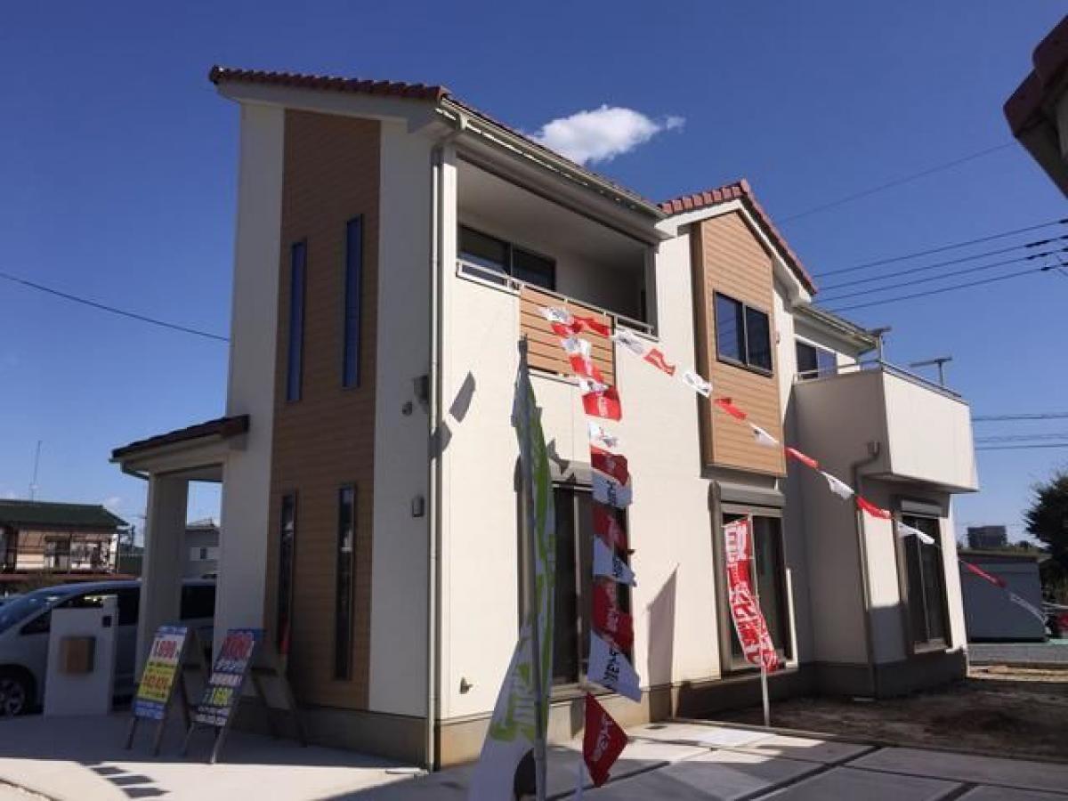 Дом с 4 спальнями в Тотиги, Япония № 9272