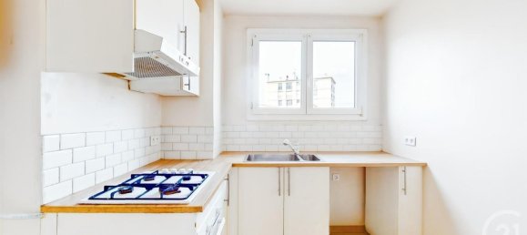 2 bedrooms Apartment in Aubervilliers, France No. 299647 5