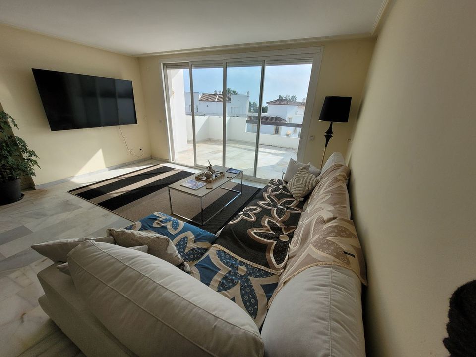 2 bedrooms Apartment in Estepona, Spain No. 280828