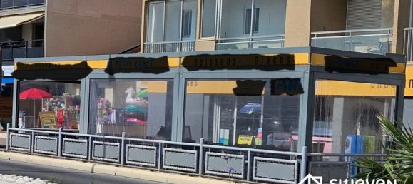 92m² Commercial property in Canet-en-Roussillon, France No. 314704 2