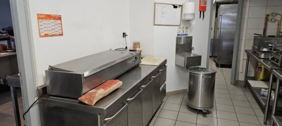 92m² Commercial property in Canet-en-Roussillon, France No. 314704 6