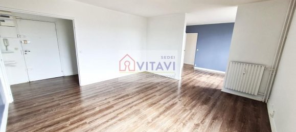 3 chambres Appartement à Compiègne, France No. 74164 2