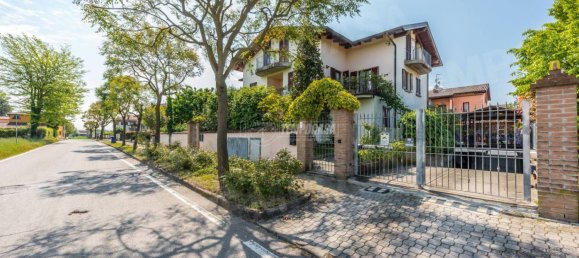 2 bedrooms Apartment in Collecchio, Italy No. 333337 20