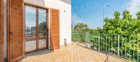 2 bedrooms Apartment in Collecchio, Italy No. 333337 10