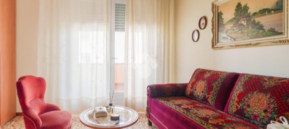 2 bedrooms Apartment in Treviglio, Italy No. 60078 11