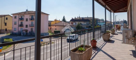 2 bedrooms Apartment in Treviglio, Italy No. 60078 6