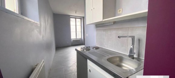 Studio in Orleans, France, Nr. 160999 3