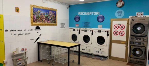 Коммерческая недвижимость с 1 комнатой в Кьоджа, Италия № 56547 5