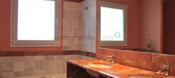 4 Schlafzimmer Haus in Cadiz, Spain, Nr. 26627 14