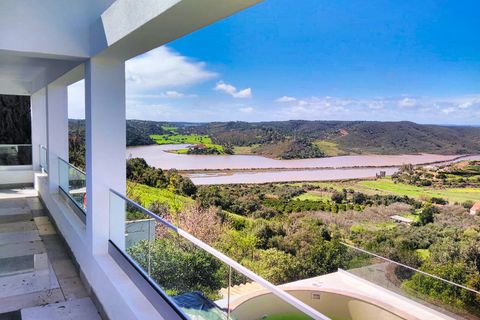 Вилла с 4 спальнями в Силвиш, Португалия № 149252