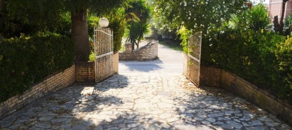 1 chambre villa à vendre à Corfu, Central Corfu and Diapontian Islands, Corfu, Ionian Islands, Peloponnese, Western Greece and the Ionian, Greece № 8911 2