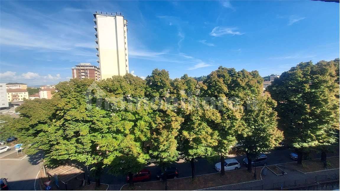 Apartamento T2 em Novi Ligure, Italy N.º 346532