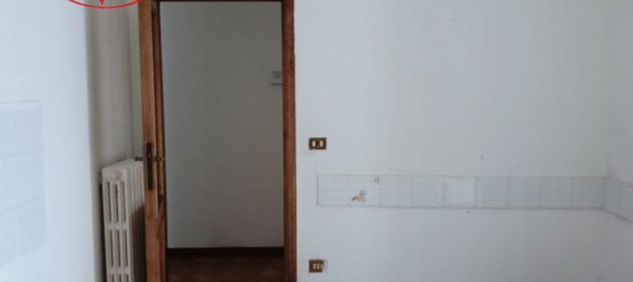 5 rooms Apartment in Montevarchi, Italy No. 160938 14
